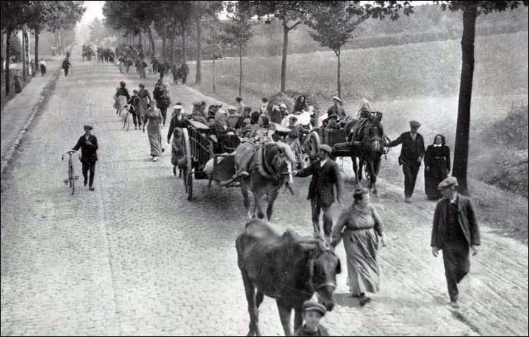 Belgians flee, 1914
