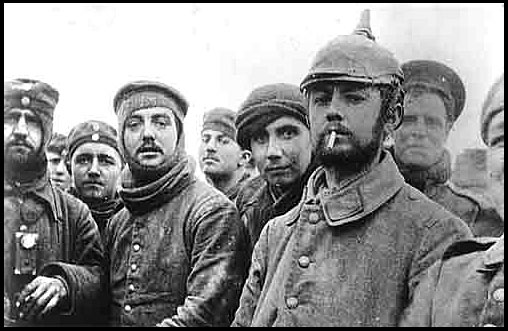 German and British soldiers fraternizing   in No Man's Land, Christmas 1914