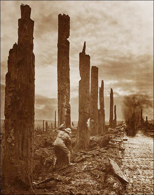 Frank Hurley: Silent Sentinels