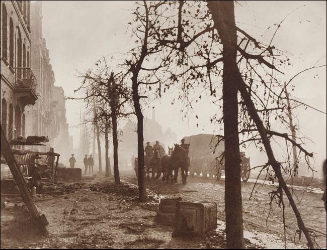Frank Hurley: Wartime Street Scene